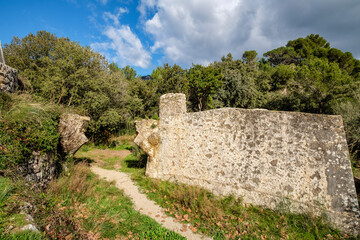 Fototapeta na wymiar aqueducto y cisterna de Son Mossenya,l segle XIV, Valldemossa, Mallorca, balearic islands, Spain