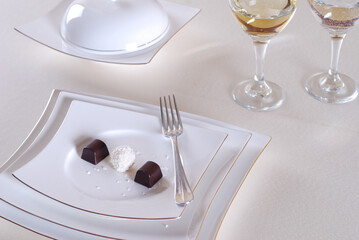 Luxury china dinnerware. Elegant golden design porcelain dishes.