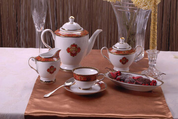 Fototapeta premium Luxury and elegant porcelain dinner set with a classy golden design.
