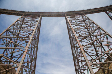 Fototapeta premium old cast iron and riveted train bridge in northern argentina
