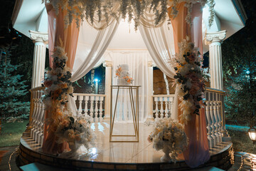 christmas tree in the church of the holy sepulchre