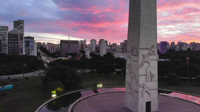 Obelisco da revolu&ccedil;&atilde;o de 1932 em S&atilde;o Paulo