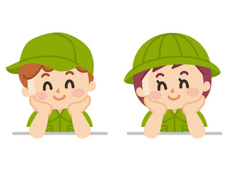 リラックスする探検隊の子供　ボーイスカウト　冒険　アウトドア