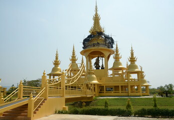 Obraz premium Thailand,Chiang Rai-Wat Rong Khun is a very particular temple at the same time Buddhist and Hindu, known as the white temple 