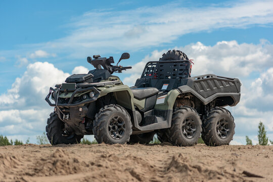 Off-road vehicle in the desert