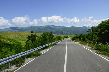road to the mountains