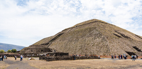 pyramids of teotihuacan