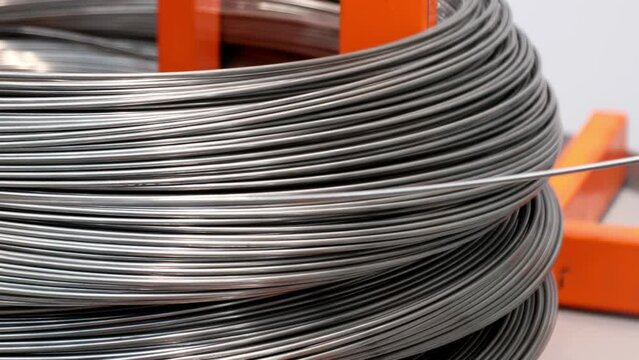 coil with wire for Automatic universal wire bending machine.