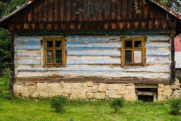 casa tradicional de madera, Tyrawa Solna, valle del rio San, , voivodato de la Pequeña Polonia, Cárpatos,  Polonia, europe