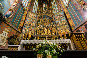 Retablo de Veit Stoss, entre 1477 y 1489, de estilo gótico tardío, basílica de Santa María...