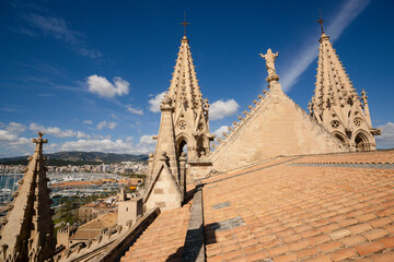 Fototapeta premium pinaculos, Catedral de Mallorca , siglo XIII, Monumento Histórico-artístico, Palma, mallorca, islas baleares, españa, europa