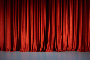 Closed red curtains on stage in theater - obrazy, fototapety, plakaty