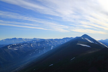 北海道　美瑛富士からのオプタテシケ山方面
