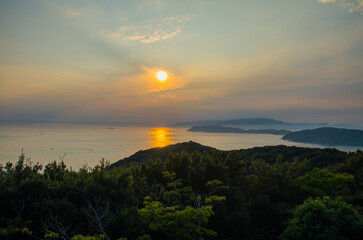 紀淡海峡（和歌山県加太市）の夕日
