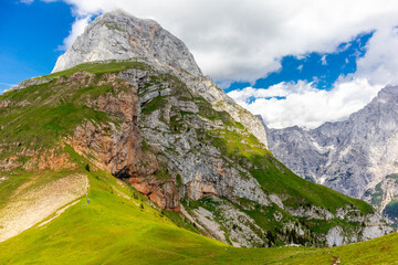 Unterwegs auf der höchsten Straße Sloweniens zum Magart Gipfel - Slowenien - Italien