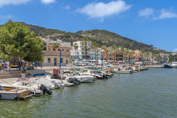 Fototapeta na wymiar POrt de Andratx on the island of Majorca 