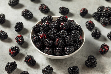 Raw Black Organic Blackberries