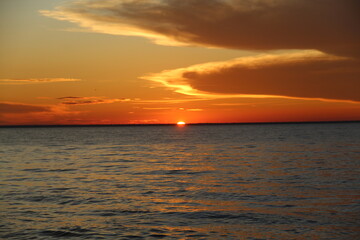 Por do sol no rio Tapajós, Belterra, Pará