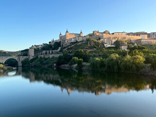 Naklejka na ściany i meble View of Rio Tajo and historic district of Toledo, Spain