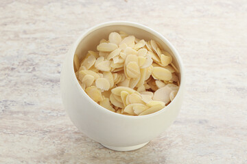 Almond nut slices for culinary