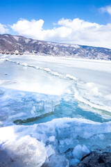 諏訪湖の御神渡り