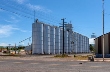 Fototapeta na wymiar Grain elevators and storage facility Idaho state;