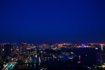 夜の東京湾