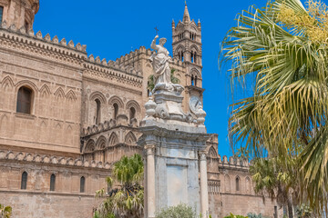 Fototapeta premium Vue de la Cathédrale de Palerme, Sicile, Italie.