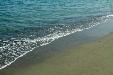 Strand mit Steinen