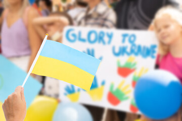 No war. Support for Ukraine