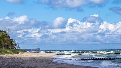 plaża nad polskim morzem bałtyckim - obrazy, fototapety, plakaty