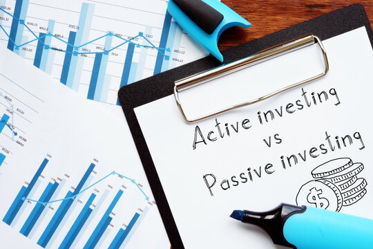 Active investing vs Passive investing pros and cons.