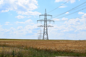 Strommast auf dem LAnd