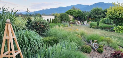 view of the sea from the garden © Beenis