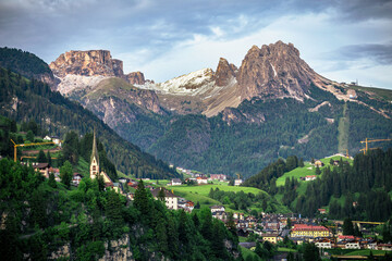 Fototapeta na wymiar alps mountains landscape