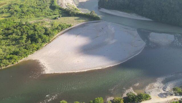UNI&Oacute;N DE DOS RIOS MONZON Y HUALLAGA EN LA CIUDAD DE TINGO MARIA 