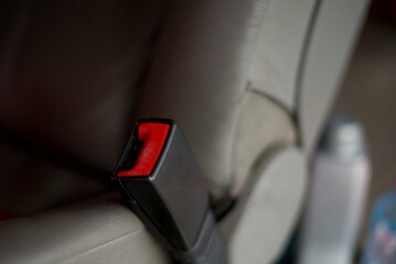 Seat belt receptacle or buckle seat belt