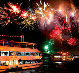 Rhein in Flammen