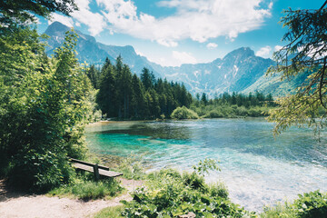 Almsee im Almtal. Wunderschöner Bergsee im Salzkammergut in Österreich.