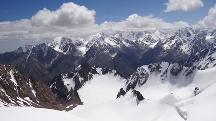 Foto auf gebürstetem Alu-Dibond Denali auf einem Berg stehen. Schöne Aussicht auf die umliegenden Berge