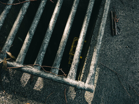 metal bars