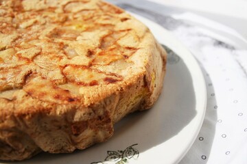 apple pie on a plate