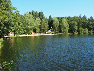 Hasselfurter Weiher – Stausee bei Bitsch in Frankreich