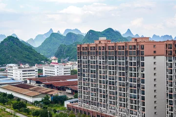 Foto op Plexiglas Guilin City buildings and mountains landscape in Guilin, Guangxi, China