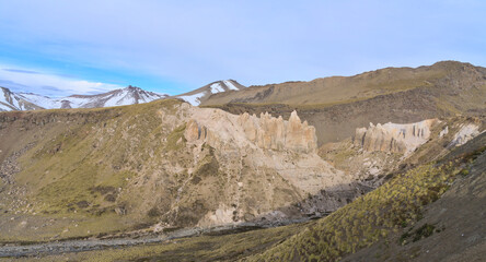 Fototapeta na wymiar Andes Mountains with snow durinf winter in the region of Maule in Chile
