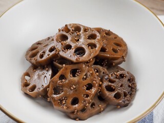 한국음식 연근 간장조림