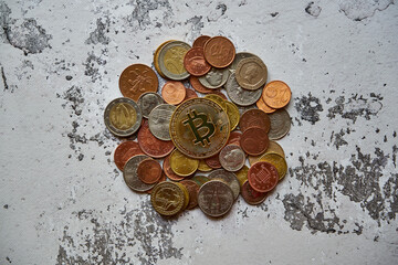 moneta bitcoin i inne monety obiegowe 