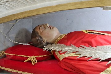 Ischia - Corpo di Sant'Esuperanzio martire nella Chiesa di Sant'Antonio