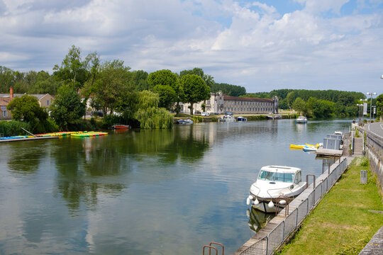 scenic view of Charente river in Jarnac, Charente, Poitou-Charentes, Aquitaine