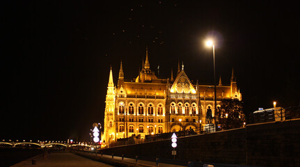 Fototapeta na wymiar Parliament of Budapest at night in Budapest, Hungary 